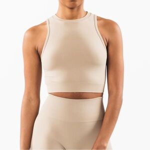 Alphalete Stratus Crop Tank - Linen